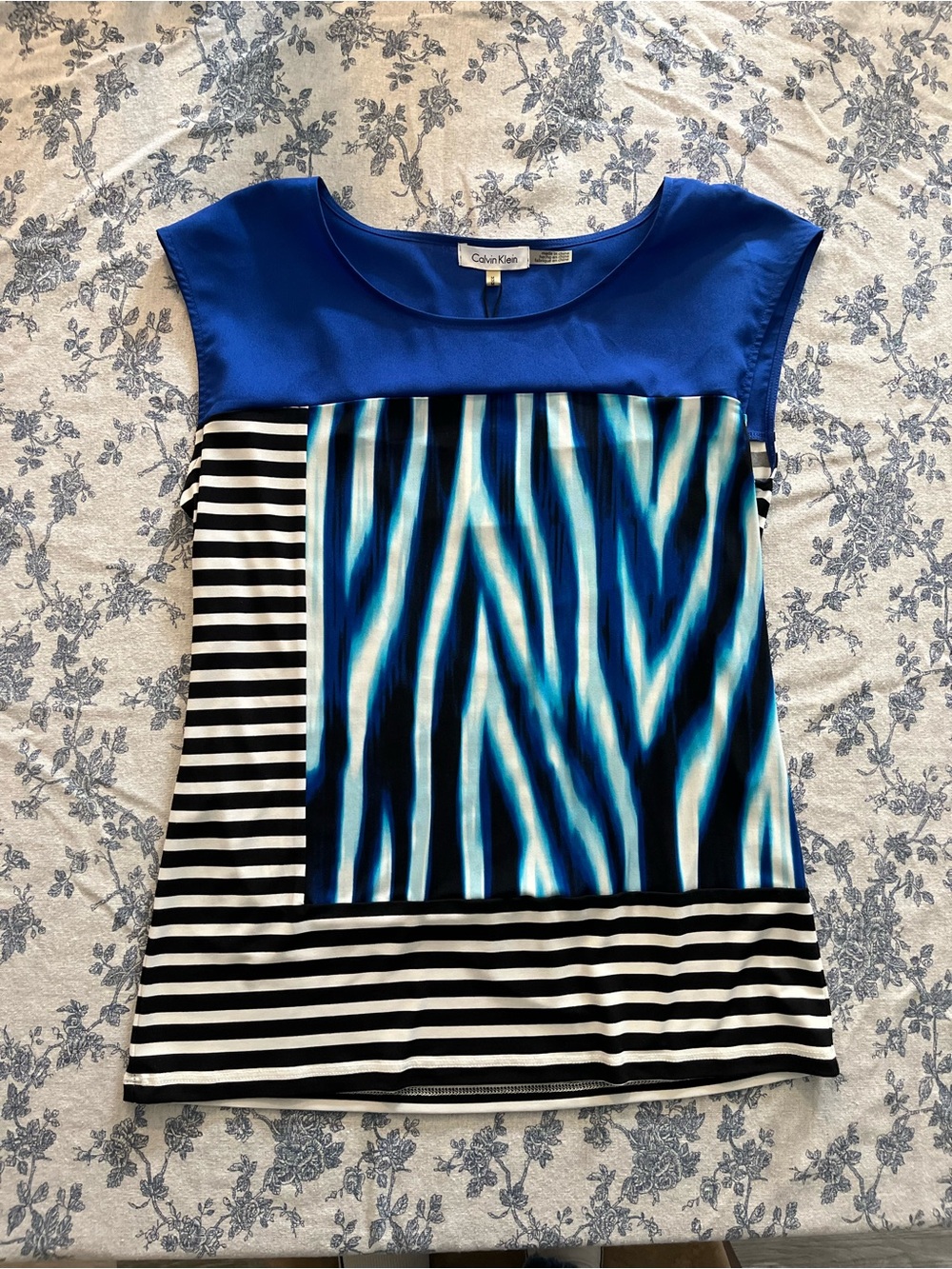 Calvin Klein Blue and Black Mixed-Print Top